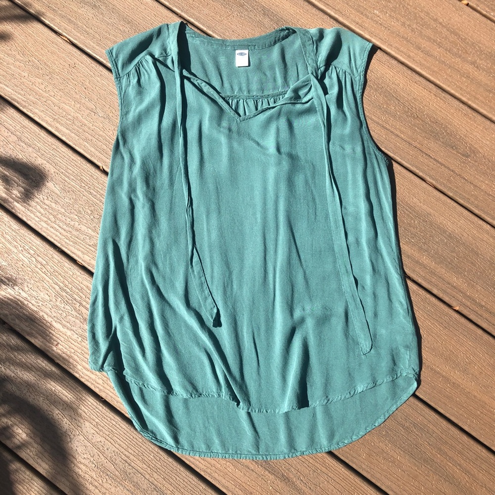 Old Navy Teal Sleeveless blouse